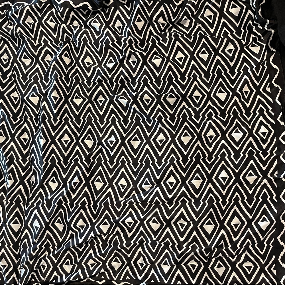 Black and White Geometric Scarf From White House Black Market